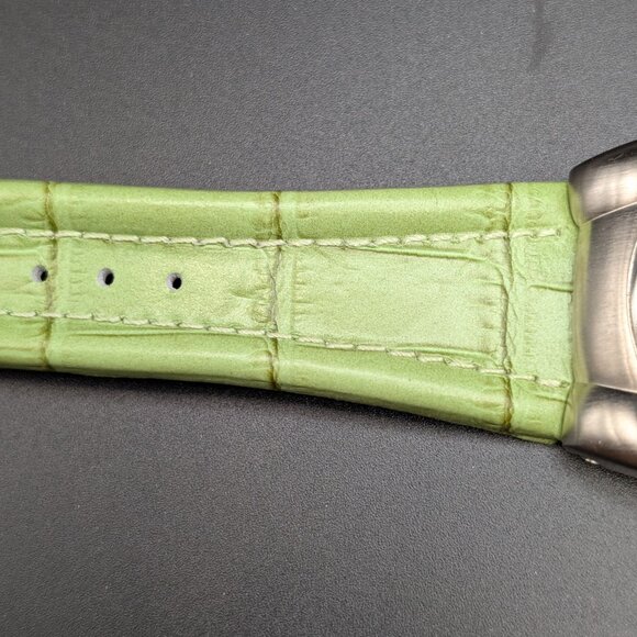 Joan Rivers Classics Watch Green Face Textured Green Leather New Battery Working - Picture 7 of 14